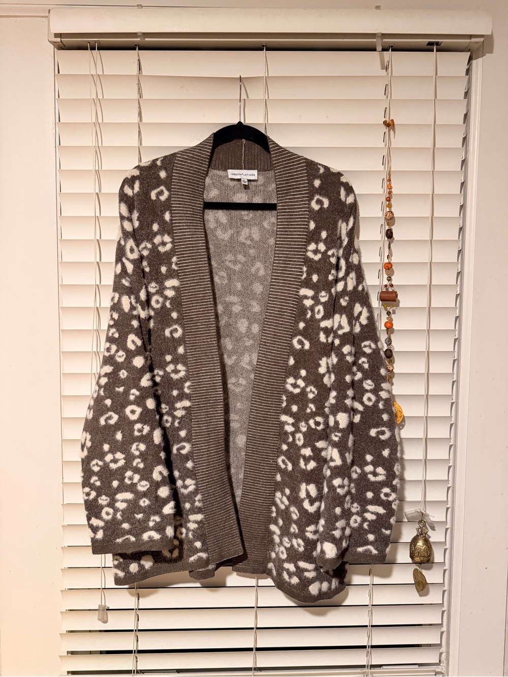 Gibson Latimer Grey Leopard Print Eyelash Fuzzy Knit Cardigan